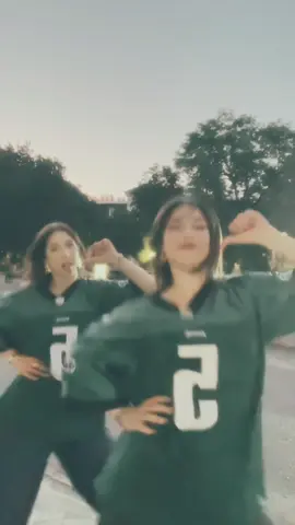 #trending #trend #twins #dance #sisters #duet #thailand🇹🇭 #thailand 