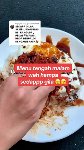 Replying to @naa_.qsr Nasi putihh sambal bilis garing panas2 sedappp wehh! Menu simple macam ni terangkatsss wehh. Kalau nak cepat tekan bag kuning hampa #SambalBilis #HakakManeh #trending #viral #fyp #sambalbilisgaring #readytoeat #ranggup #sambalbilisketagih #sambalbilisgaring 