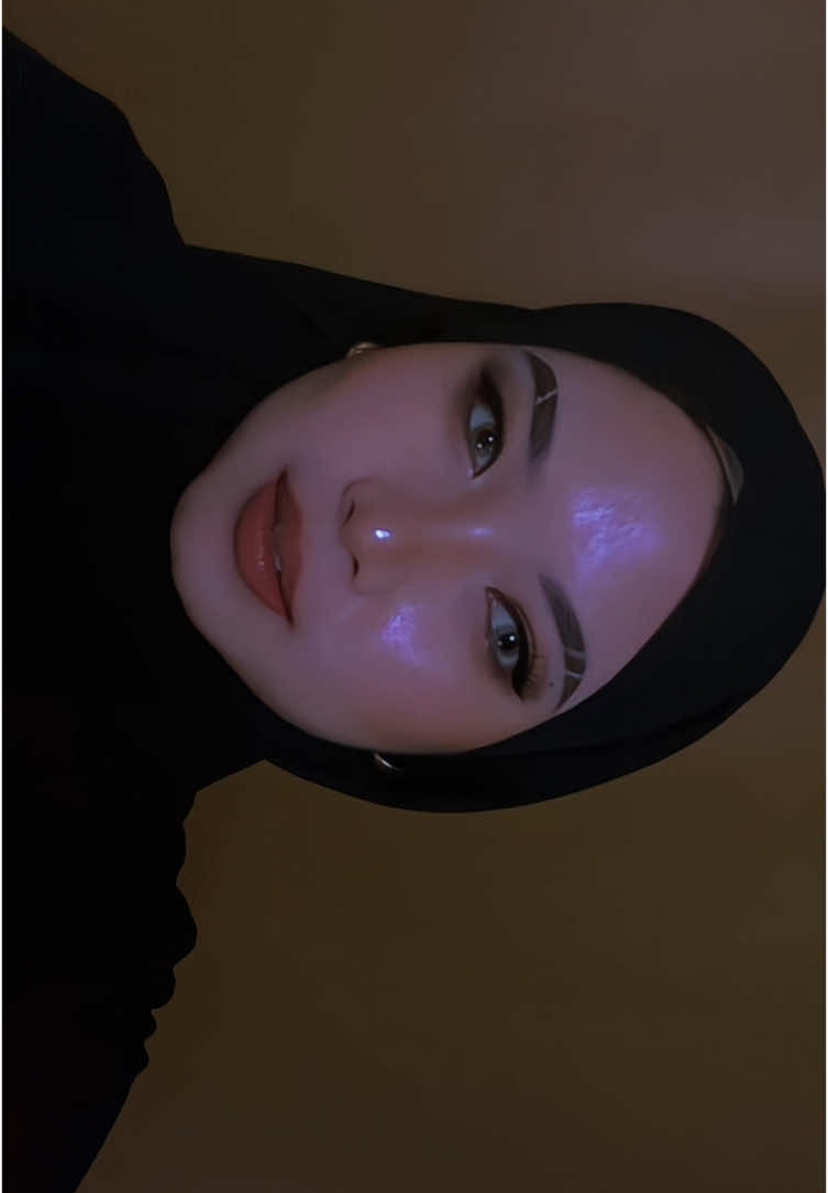 Tidak se-perfect yg lain, But Okelahh 😮‍💨😋 #fyp #makeuptransformation #transisimakeup #capcut #sidetoside #masyaallahtabarakkallah 