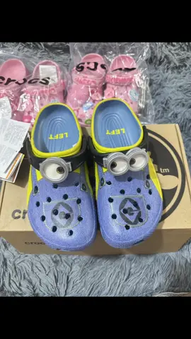 Minions crocs 🍌🌟 #crocs #jibbitz #minions