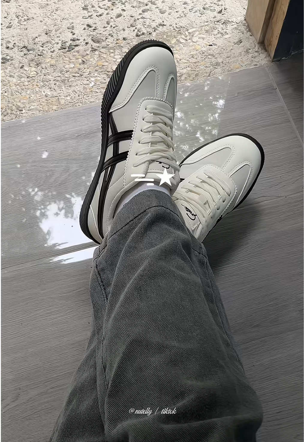 This corolla shoessss😫🖤#fyp #viral #trending #views #corolla #corollashoes #corollacrossstep #shoes #sneakers #corollalover #shoesrecommendation #onitsukatiger 