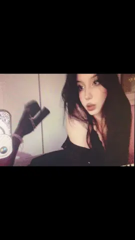 poster girl^*