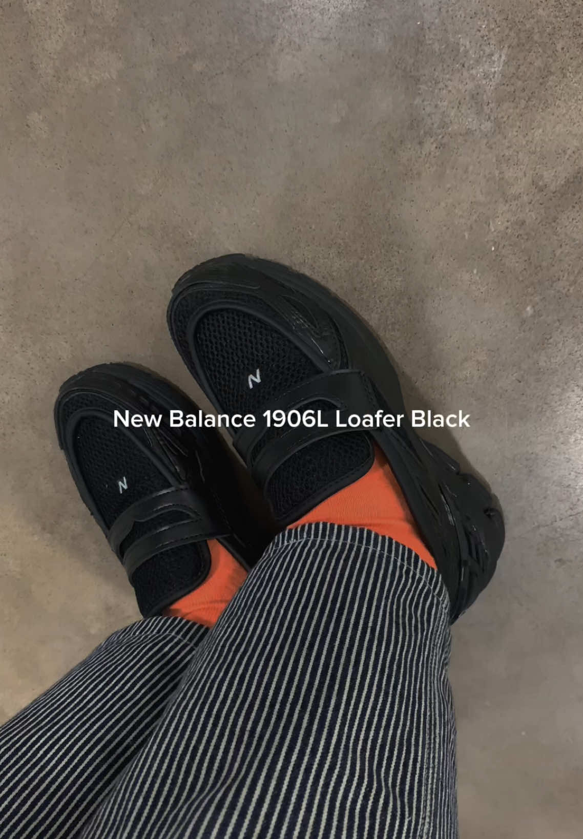 New Balance 1906L Loafer Black Size eur 39 - 44 IDR 489k ___________________________________ Shop Online 24/7: Whatsapp: 0821-2265-4367 Shopee | Tiktok: Soleparadise ♾️ Click the link in bio for more info.