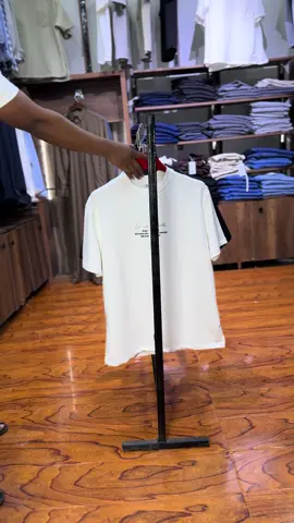 New Tshirts Size:XXL..........S Qimaha:11$ #somalitiktok2022 #qosolkaaduunka #qadkadhexe #fouryoupagee #ciladfarsamo #@Goat Geeseey 🐐🇸🇴 #odayspeed 