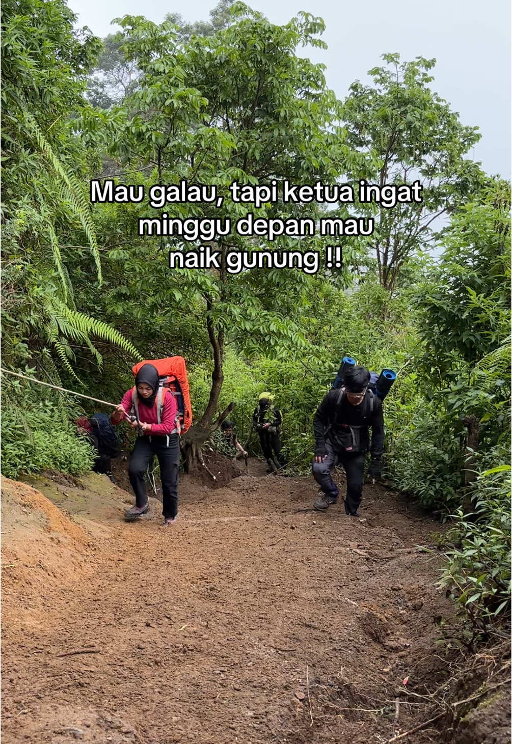 Ketua hampir lupa😂 #pendakifomo 