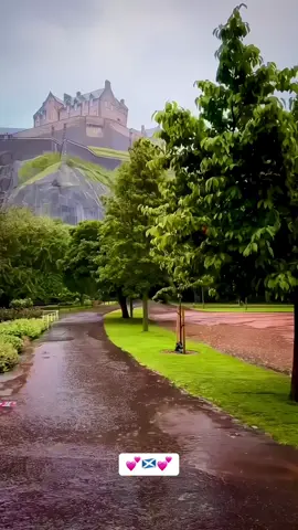 Heavy Raining In Scotland 🏴󠁧󠁢󠁳󠁣󠁴󠁿 #scotlandvibes #Scotland #scotlandbeauty #greatview #rainyday 
