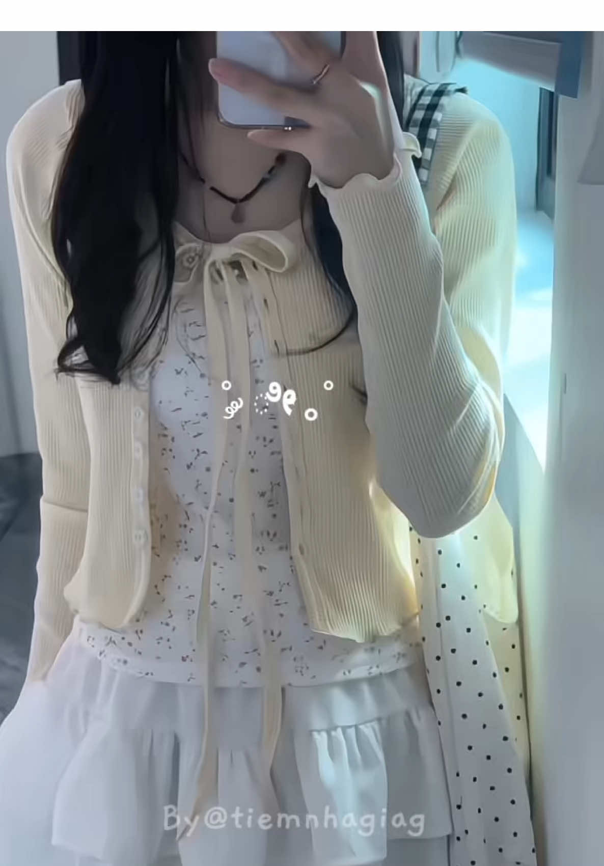 Cái áo trông cưng xỉu 🫧khoác nhẹ nhàng bên ngoài cũm xinhiu lắm lun 🐰 #cardigan #aothundaitay #aokhoacmong #softgirl #blumin #myoutfit #tipphoidoxinh #shoujogirl #outfitmuahe #aestheticgirl #outfitkoreanstyle #fyp #tiemnhagiag #xuhuong 