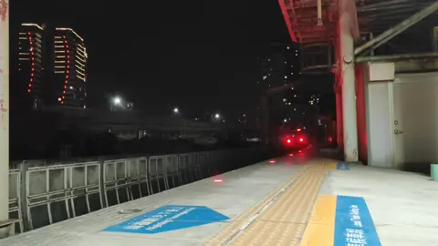 8777次台灣號彩繪迴送 五堵通過#五堵車站 #彩繪列車 #台灣號 #台鐵 #區間車 #通過 #EMU700 #電車 #京急電鉄 #台灣 #鐵道迷 #籤王 