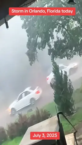 Storm in Orlando, Florida today 🙏🙏🇺🇲🇺🇲 #storm #wind #orlando #orlandoflorida #floridacheck 