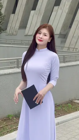 Mùa tựu trường lại sắp tới ❤️ #aodaitron #aodaitrang #aodaidihoc #aodaidongphuc #khaigiang #aodai #aodaitruyenthong #aodaiquynhnguyen #aodaitronnhieumau 