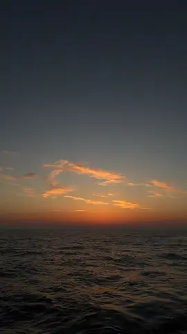 Một người chọn cách bước đi không ngoảnh đầu 