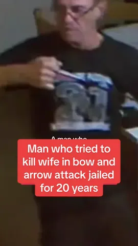 Stephen Carr fired arrows at his wife Lorna and stabbed her six times while she was on the phone to emergency services, Leeds Crown Court heard in his sentencing #fyp #dailymirror #news 