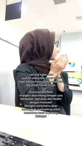 Kalo di sakitin sama manusia jangan lupa berdoa ya, selagi ada Allah . Dunia kamu pasti baik-baik aja, percaya deh sama aku gaada Doa yang mengkhianati hasil🥰 #fypシ #prayers #masukberandamuu #fypシ゚viral #quotes #masukberandafyp 