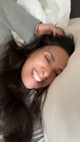 ¡¡Excelentísimo día personas…!! #CHINGAZODEBESOS #CHINGAZODEAMOR 