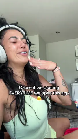 I kinda don’t blame you after opening this app 228 times and posting 😝 Anyone else feeling like dis a full Time job. Sends to bestie 😝 #influencersinthewild #tiktokchallenge #fyp #womenempowerment 