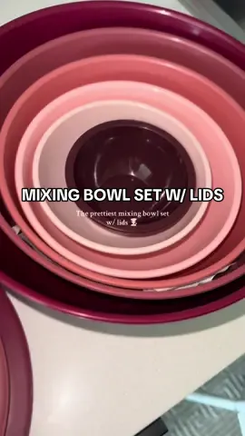 The señora inside of me is happy asf w/ her new mixing bowls 👩🏻‍🍳 #mixingbowls #mixingbowl #bowlset #mixingbowlset #kitchenmusthaves #bakingmusthaves #cookingmusthaves #tiktokshopfinds #señoralife #tiktokshopdealsforyoudays #dealsforyoudays #kitchenware #foryou #fyp #fypシ 