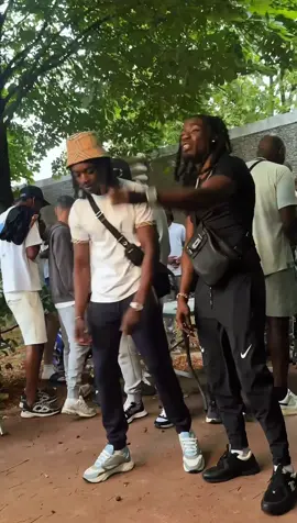 #bsb #larvfleuse #gazo #rap#malagangx #feat #pourtoiiiiiiiiiiiiiiiii @La_rvfleuze @GAZO 