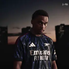 Timber in the new kit 😮‍💨 ll #timber #jurrientimber #arsenal #fyp 