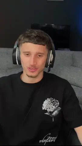 RIP le setup de LazzurroTV #twitch #streamer #pourtoi 