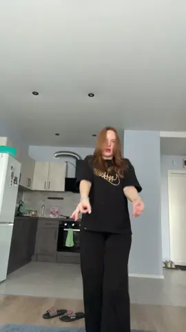 Lizom kulshi❤️😂 #algeria #russiangirl #viralvideos #ArabTikTok #videoviral #tik_tok #algerie🇩🇿 #viralditiktok #fypdong #videos #fypシ゚viral🖤tiktok 