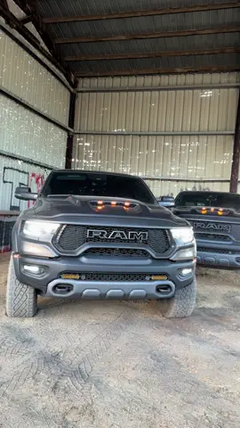 #ramtrx #trx #srt #srthellcat #supercharger #superchargerwhine #hellcat #4x4 #offroad #4x4offroad #twins #dinosaurs #rutas #ruta #mopar #moparornocar #truckcommunity #trocasperronas #fyp #fypシ゚viral #viral #parati #paratipage #explorar 