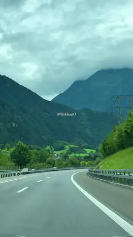 Winding through beauty, scene by scene, turn by turn.#🇨🇭 #sam0skhan0 #switzerland 