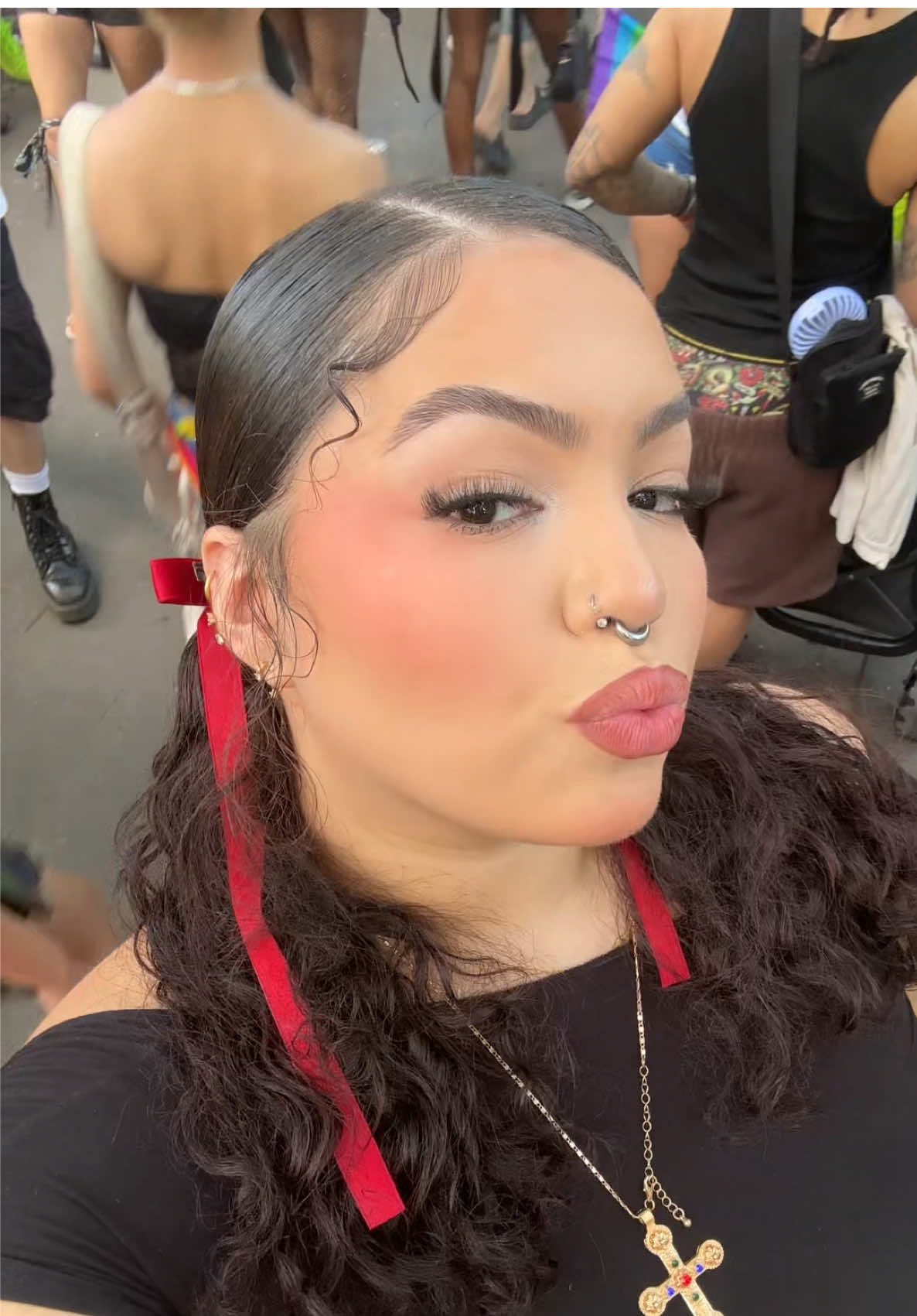 The proof is literally in the pudding. My beat stood in placeee #fyp #nyc #waterproofmakeup #makeup 