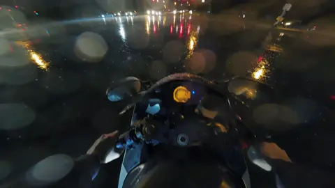 💧 . . . . . #motorcycle #biker #night #bikelife #bikelovers #moment #MentalHealth #dark #ambient #cinema #fyp #kawasaki #rain #rainsounds #aesthetic