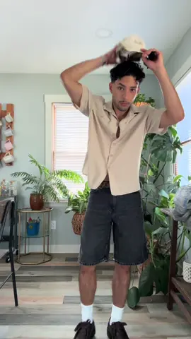 outfit check 🐈 #OOTD #outfit #fitcheck #ootdinspo #ootdfashion #FitTok #fashiontiktok #fashion #fyp #karolg #tropicoqueta #feid #parati 