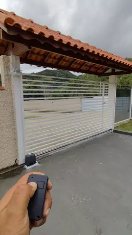 instalação de motor deslizante Rossi dz nano turbo ✅🙏🏾#portaoeletronico #rossi #motorrossi #clientesatisfeito 