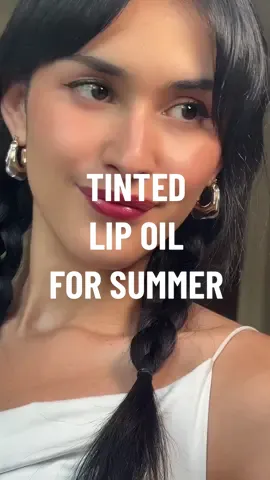 the best lip oil shade for summer! 💖 @Rare Beauty tinted lip oil in wonder! #rarebeauty #lipoil #liptint #tintedlipoil #makeup #fyp 