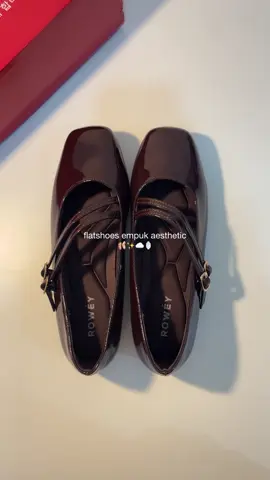 Ini empuk dan aesthetic bgt, looknya bikin kaki ramping 😭 #flatshoes #sepatuwanita #brownflatshoes #fyp 