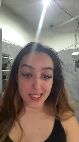 Ajudem a coleguinha de vocês a ter um cabelo saudável 🙏🏻😁#cabelo #morenoiluminado #cabeloressecado #fyp #paratii #viralvideos 