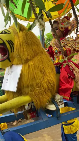 Merah berani ❤️❤️ #sisingaan #sisingaan_subang #sisingaanjawabarat #keseniantradisional #tresnawangigroup 