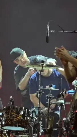 2/4 #bodyslam #bodyslamconcert #wednesdaysong #vivox200pro 