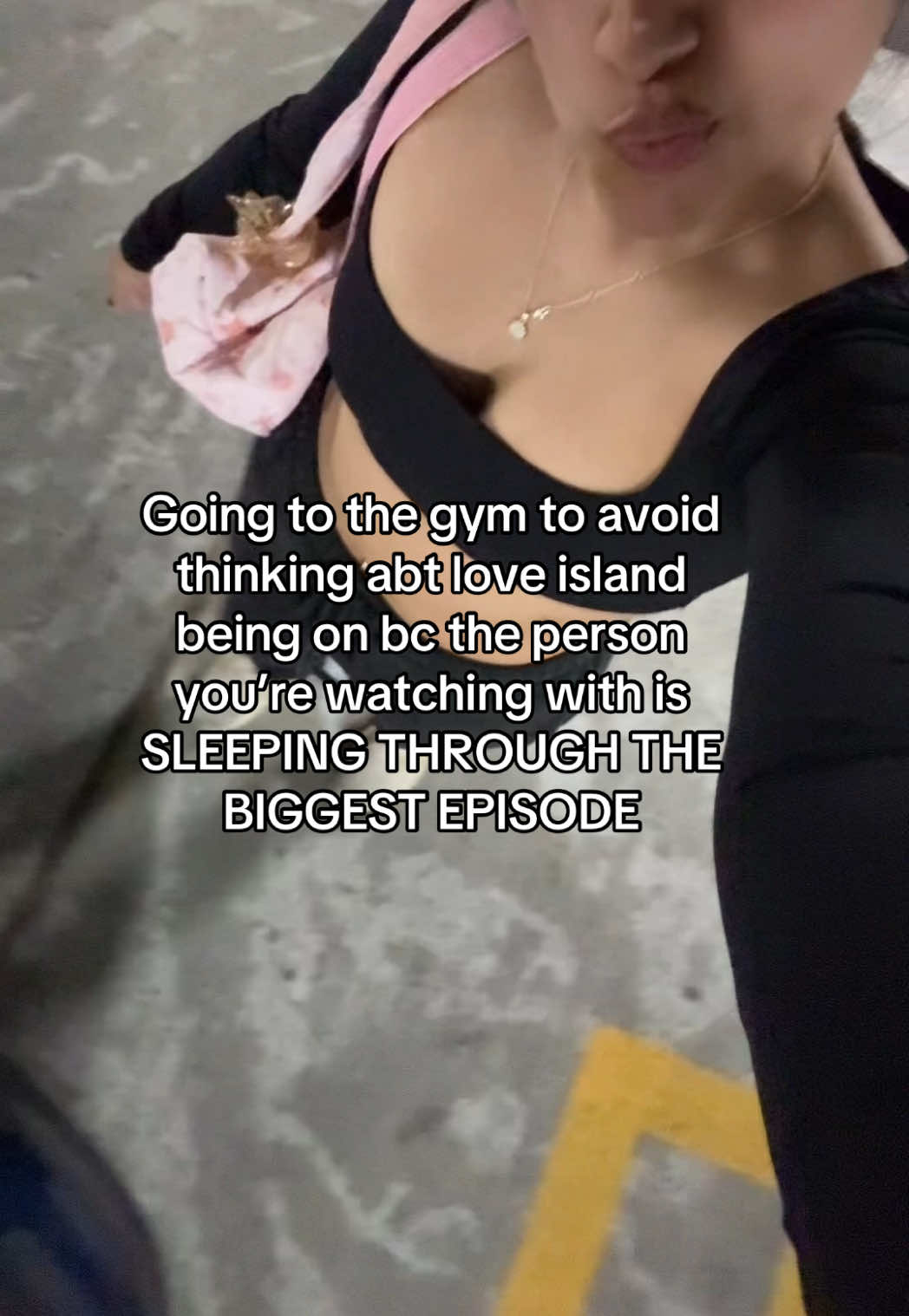 I’m losing my mind #LoveIsland #amayapapaya #teamhuda #idontlikecierra 