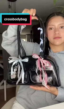 Bolsa de mano #crossbodybag #handbags #crossbodybagsforwomen #handbag #handbagcollection #creatorsearchinsights #tiktokmademebuyit #TikTokShopRestock #dealsforyoudays #tiktokshopfinds #spotlightfinds #springtok #Summer #fashion 