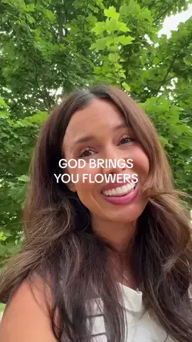 I was having a hard week & this happened 😭🌺🫶🏼#godisgood #christian #motherhood #momlife #faith 