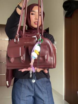 Tas wanita super lucu udah premium banget #taswanita #tasmurah #shoulderbag #taslucu #tasviral 