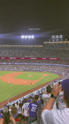 Hello, Mr. 3000! ⚾️  @Los Angeles Dodgers  @Angelica💙 @LA Dodgers @Allen Estrada @dodgerdan  #fyp #explore #foryourpage #foryou #baseball #dodgers #fypシ #fypシ゚viral #dodgerstadium #dodgersbaseball #MLB #letsgododgers #dodgersgame #trend #losdoyers #explore #bleedblue #dodgersnation #dodgersfan #losangeles #worldserieschamps #itfdb #fypage #fyppppppppppppppppppppppp 
