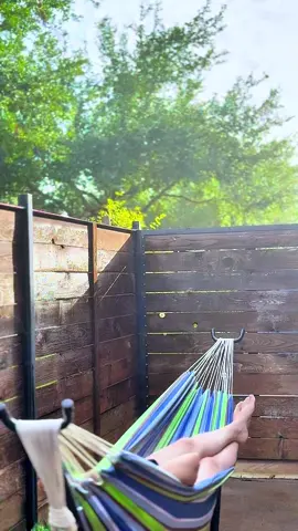 El regalo que me hice con mi mamá este verano. La hamaca perfecta. #hamaca #tocabocalifeworld #momneedsabreak #momtips #mommytime #viral #fyp 