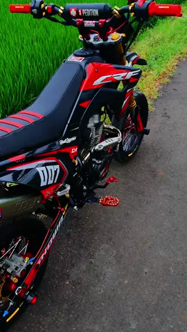 𝕬𝖎𝖓𝖌 𝕾𝖙𝖎𝖑𝖑 𝕶𝖆𝖘𝖊𝖕 !!! 。 。 。 #crf150l #crfsupermoto #crfsupermotoindonesia #fypage #masukberandafyp #lfl #fypdong #banjarnegara24jam #tiktokviral #hondacrf #cinematicvideo #norifumiracing #vnvideoeditor #takasagoexcelasia #scarletracing#foryourpage 