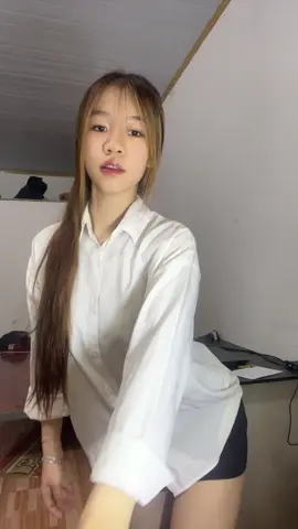 cố gắng mỗi nhà có một cô thư ký =))))))