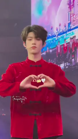 Happy birthday បងធំ🍰🤍🫶🏻#guanjunchen #tffamily_4th_generation #tffamily🇨🇳💫 #fyp 