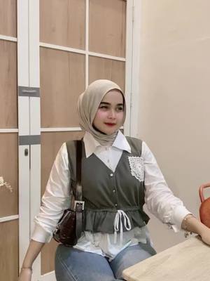 Launching Blouse gemeshh terbaru siang ini, join livee langsung banyak promo😍 #rekomendasi #blousewanita #blouse #blousecantik #ootdfashion #OOTD #fyp 