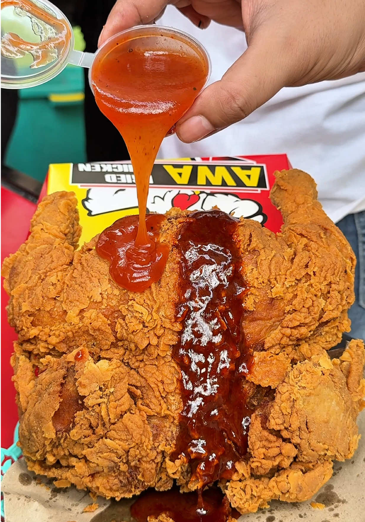 PROMO AYAM 1 EKOR CUMAN 50 RIBU DAN BELI 3 POTONG AYAM GRATIS 1 POTONG ✨🥳 Iya guys @awa.friedchicken_kalimantan buka cabang juga di kota sampit, nikmatin promonya cuman hari ini sampai jam 3 sore aja! Buruan kesana.. 🏡 @onlaensampit Awa Fried Chicken  📍 Jl Usman Haruan Pelabuhan, Samping Bakso RDR, Sampit ⏰ 10.00 - 22.00 ✅ HALAL @Awa Fried Chicken Kalimantan 