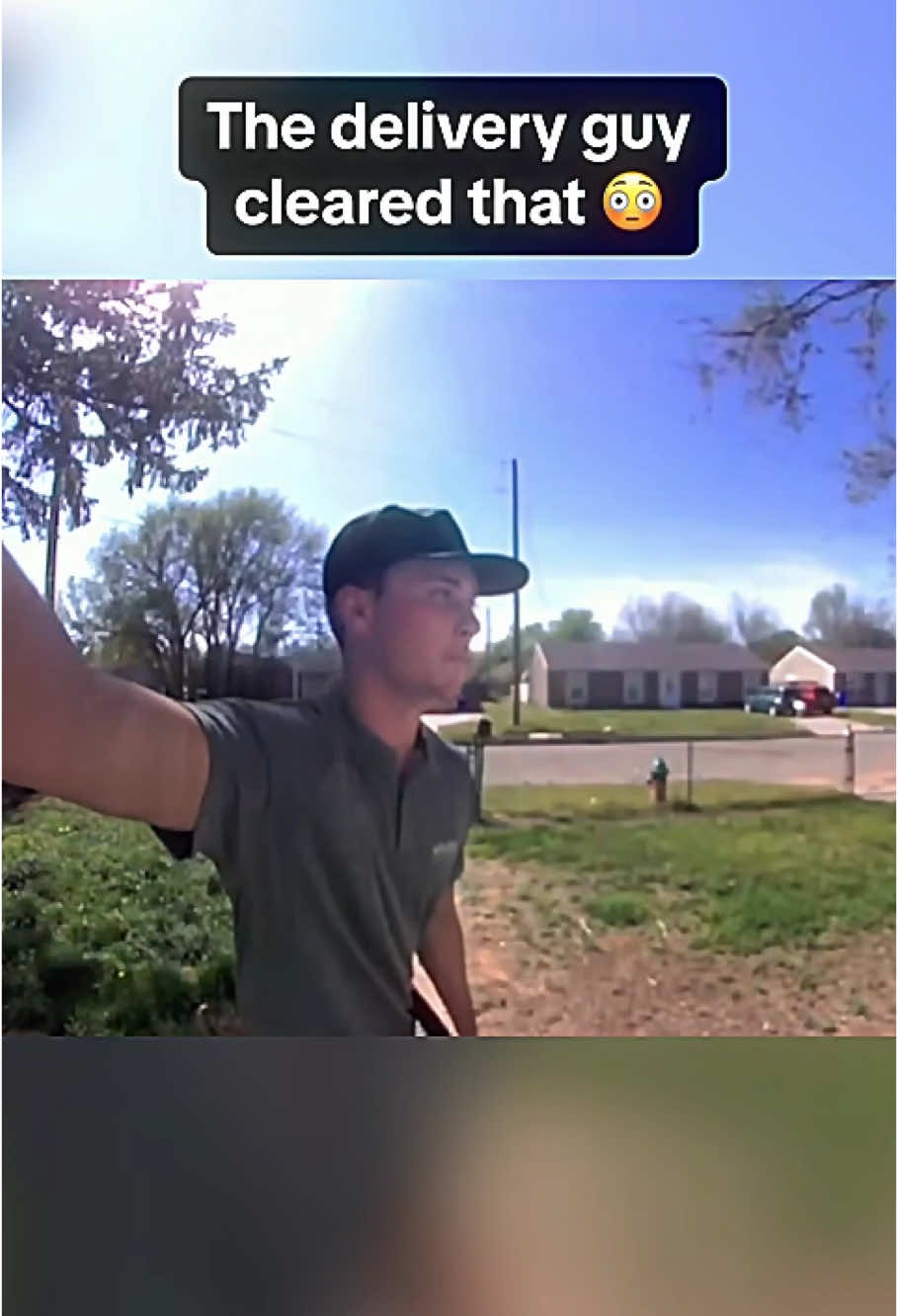 The dogs chasing delivery man#satisfying #dogs #animals #tiktok #usa🇺🇸 