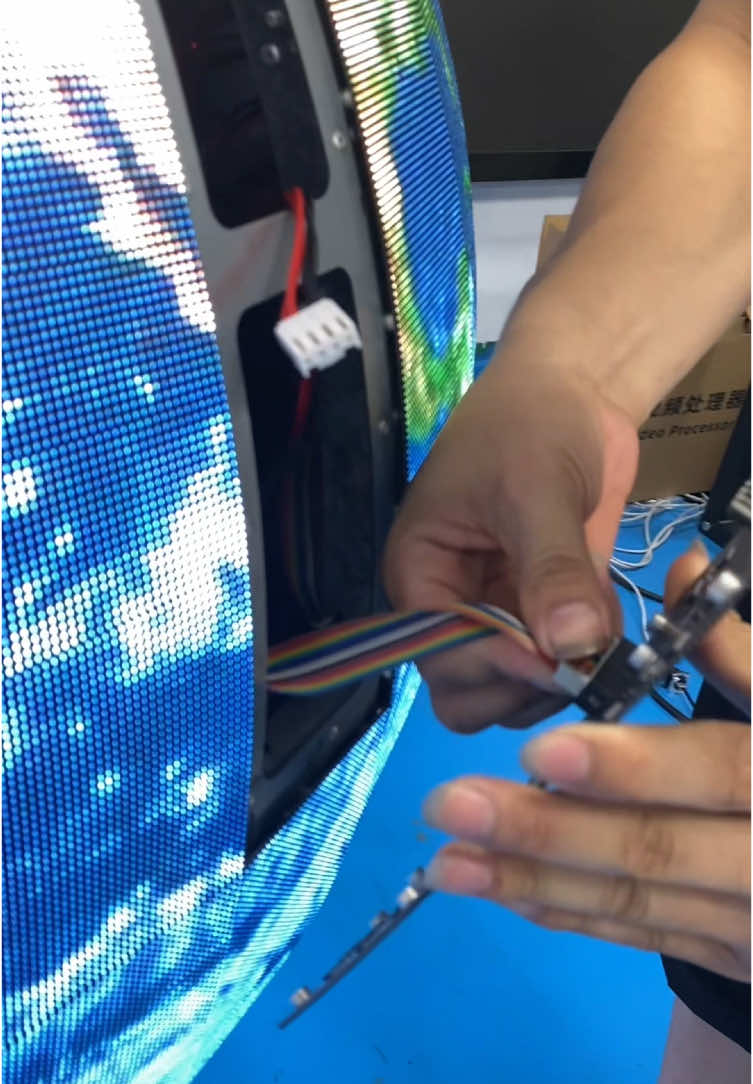 Part 96｜What‘s inside the Earth？ #led #screens #advertisment #leddisplayfactory #leddisplayscreen #global #library 