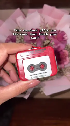 Grabe naman tong mini tape recorder, nakakakilig #taperecorder #minitaperecorder #recorder #giftideas 