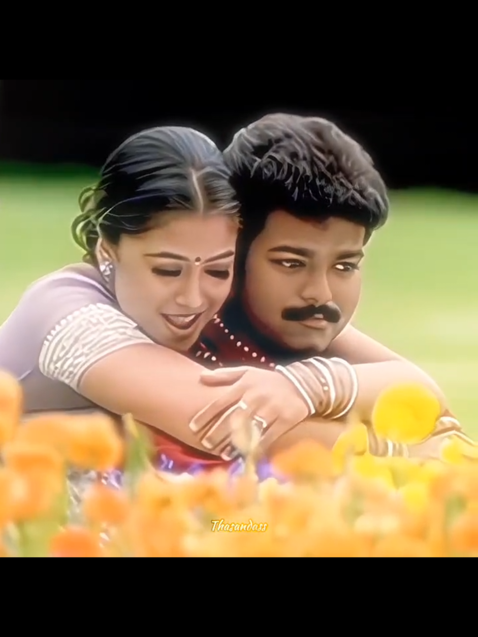 Enakkoru Snegithi..  #enakkoru_snegithi #priyamaanavale #thalapathy #tamilsong #tamilhits #tamilmuser 